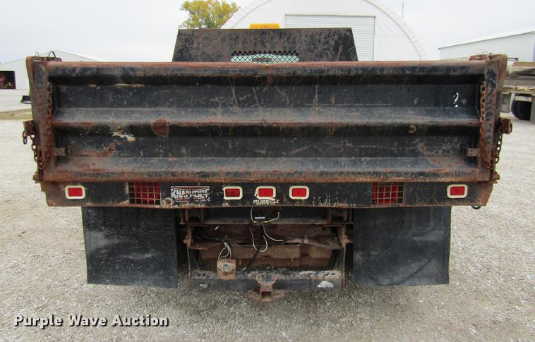 image for item DE5880 2000 Ford F450 Super Duty dump truck