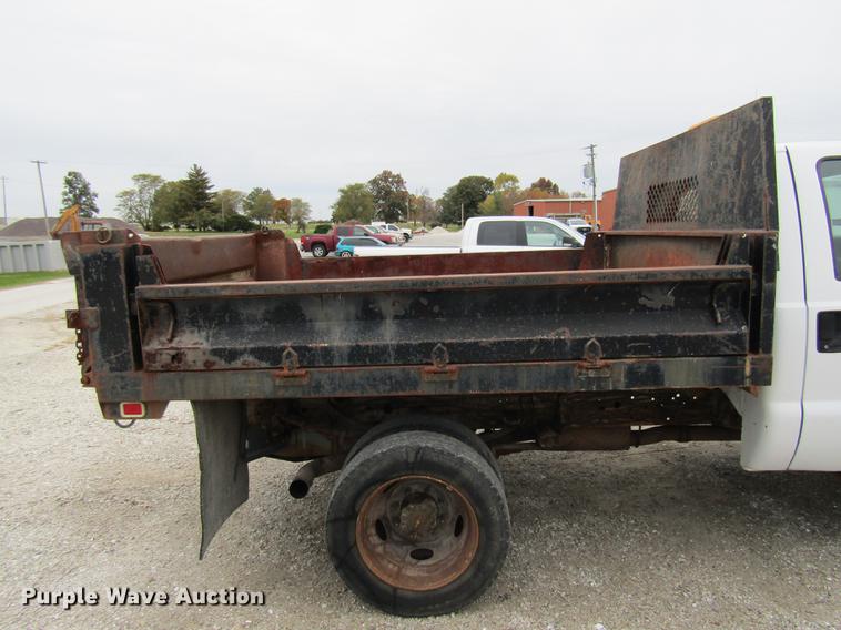 image for item DE5880 2000 Ford F450 Super Duty dump truck