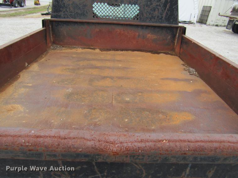 image for item DE5880 2000 Ford F450 Super Duty dump truck