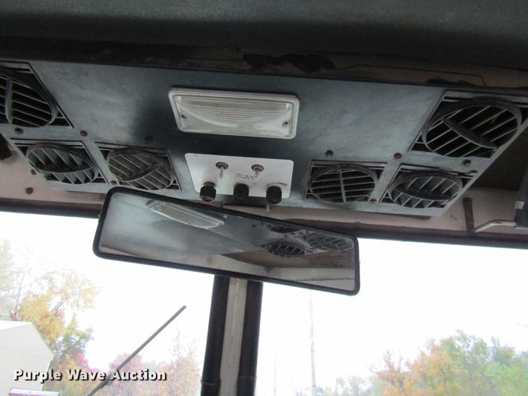 image for item DE5881 1995 Elgin Pelican sweeper