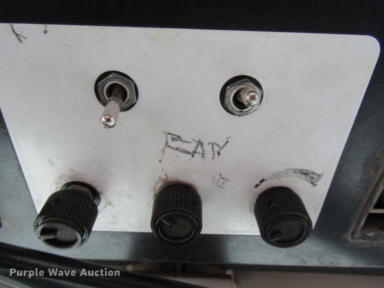 image for item DE5881 1995 Elgin Pelican sweeper