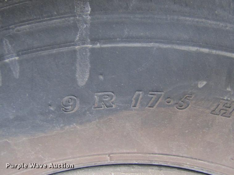 image for item DE5881 1995 Elgin Pelican sweeper