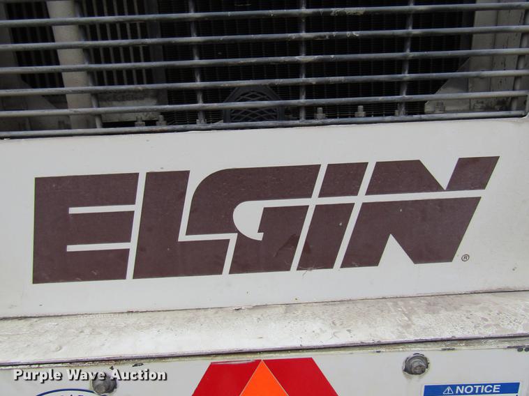 image for item DE5881 1995 Elgin Pelican sweeper