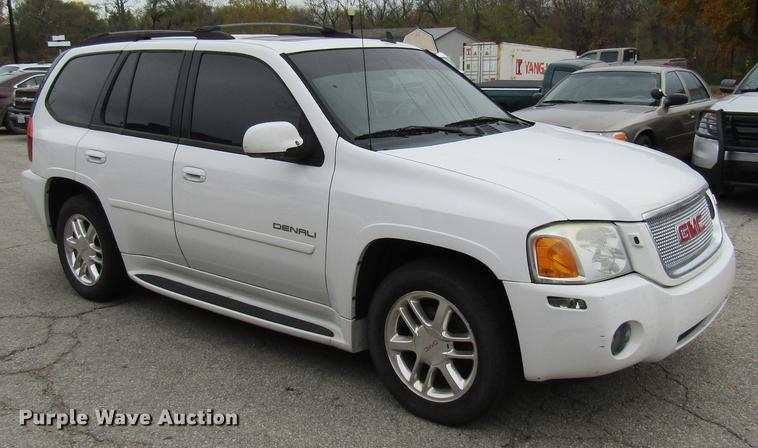 image for item DE5892 2006 GMC Envoy Denali SUV