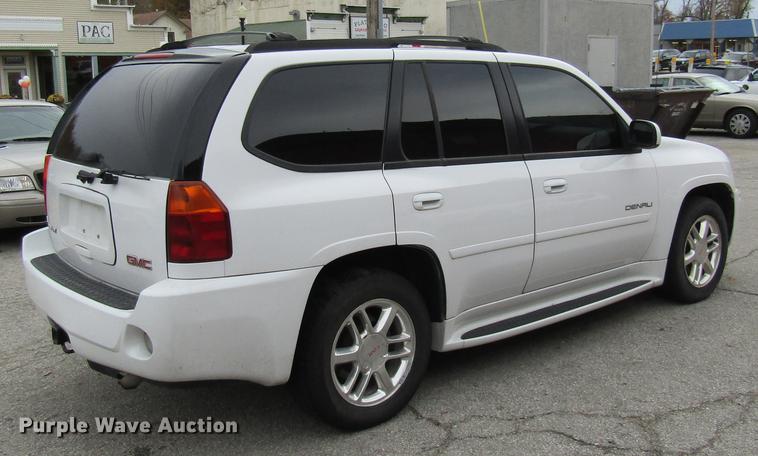 image for item DE5892 2006 GMC Envoy Denali SUV