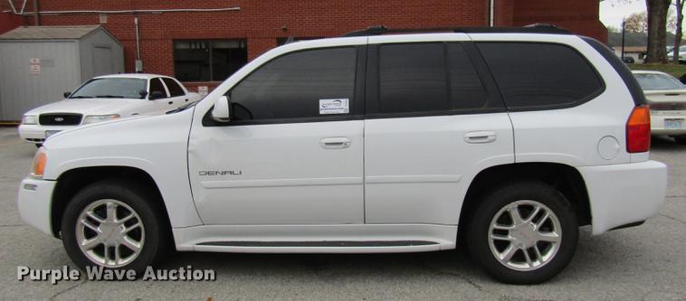image for item DE5892 2006 GMC Envoy Denali SUV