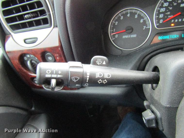 image for item DE5892 2006 GMC Envoy Denali SUV