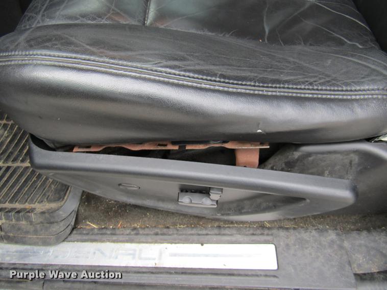 image for item DE5892 2006 GMC Envoy Denali SUV