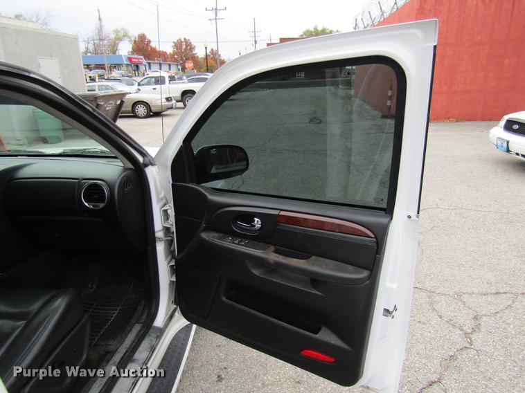 image for item DE5892 2006 GMC Envoy Denali SUV