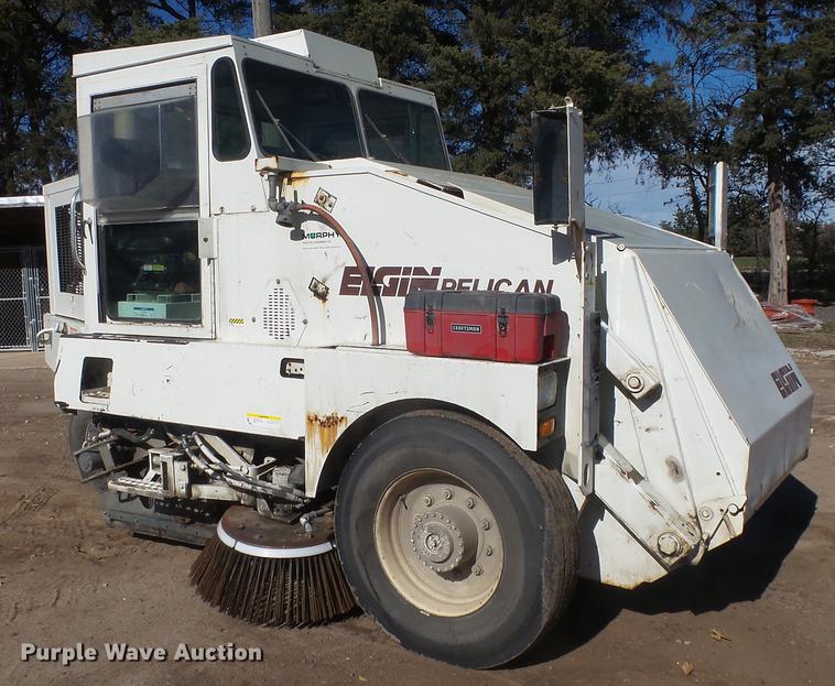 image for item DE7321 Elgin Pelican P sweeper