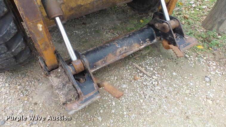 image for item DE7326 2001 Caterpillar 252 skid steer