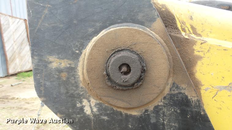 image for item DE7326 2001 Caterpillar 252 skid steer