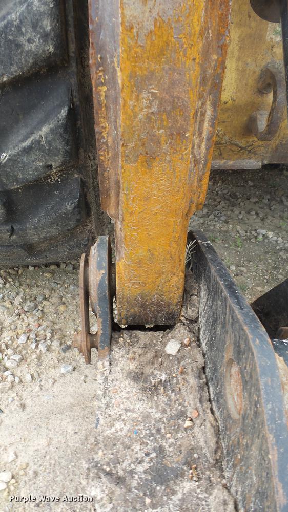 image for item DE7326 2001 Caterpillar 252 skid steer