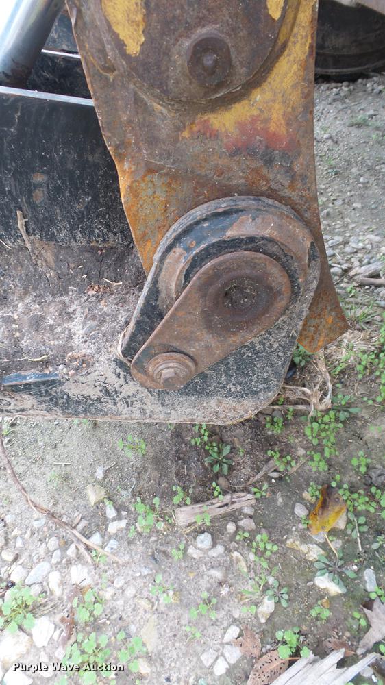 image for item DE7326 2001 Caterpillar 252 skid steer