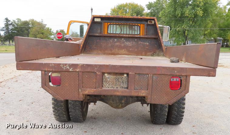 image for item DF1268 1988 GMC C6000 dump flatbed truck