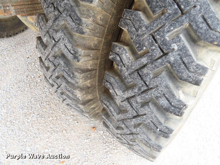 image for item DF1268 1988 GMC C6000 dump flatbed truck