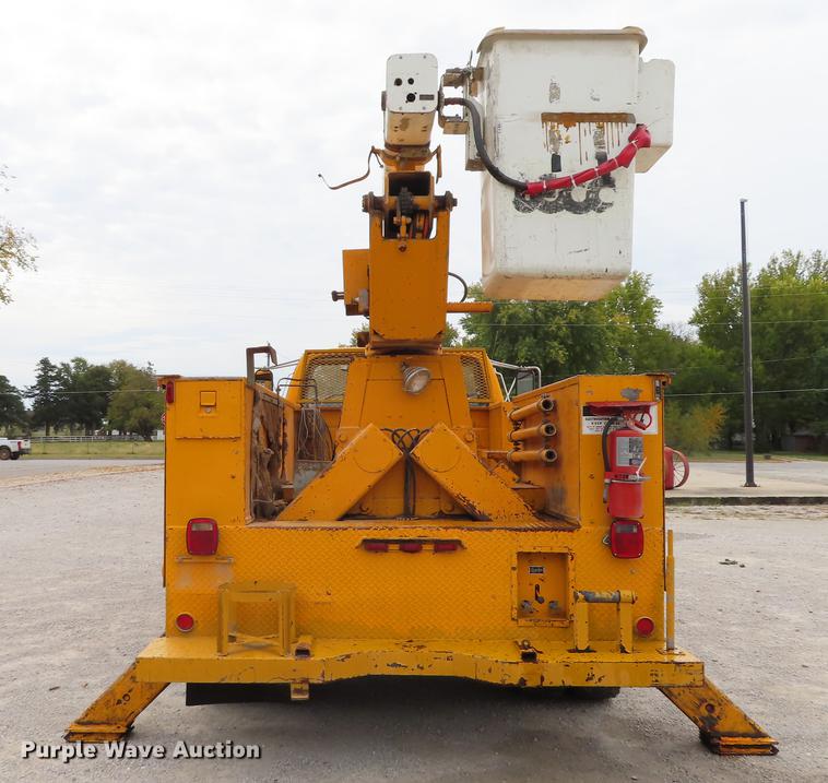 image for item DF1269 1988 Ford F700 bucket truck