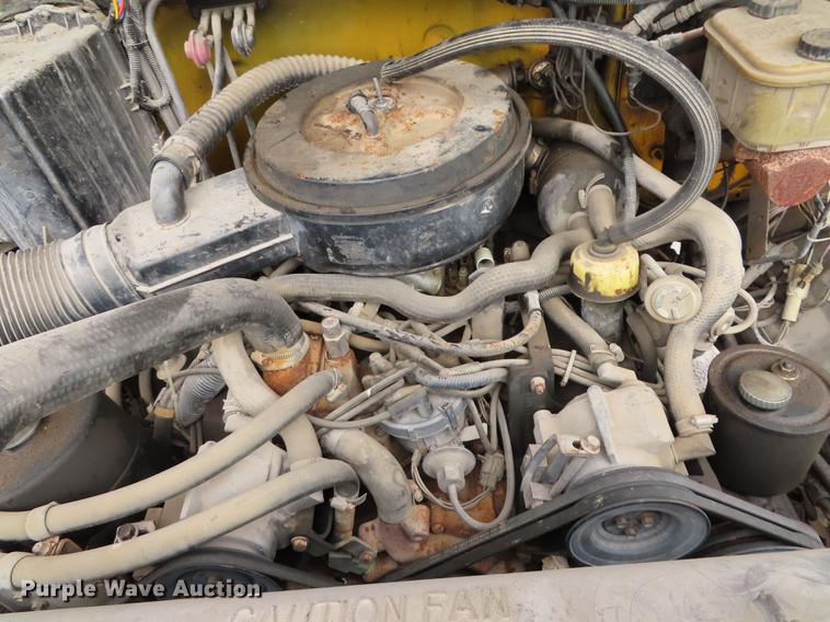 image for item DF1269 1988 Ford F700 bucket truck