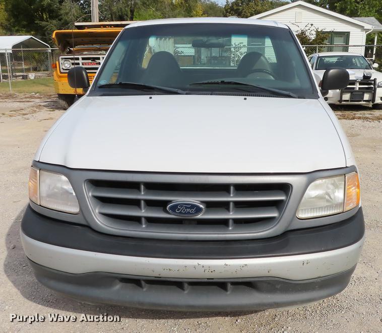 image for item DF1271 2000 Ford F150 pickup truck