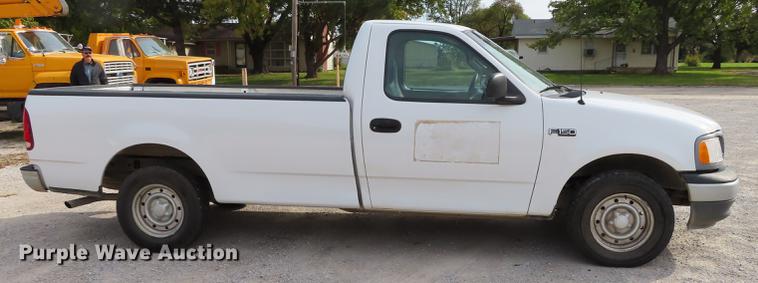 image for item DF1271 2000 Ford F150 pickup truck