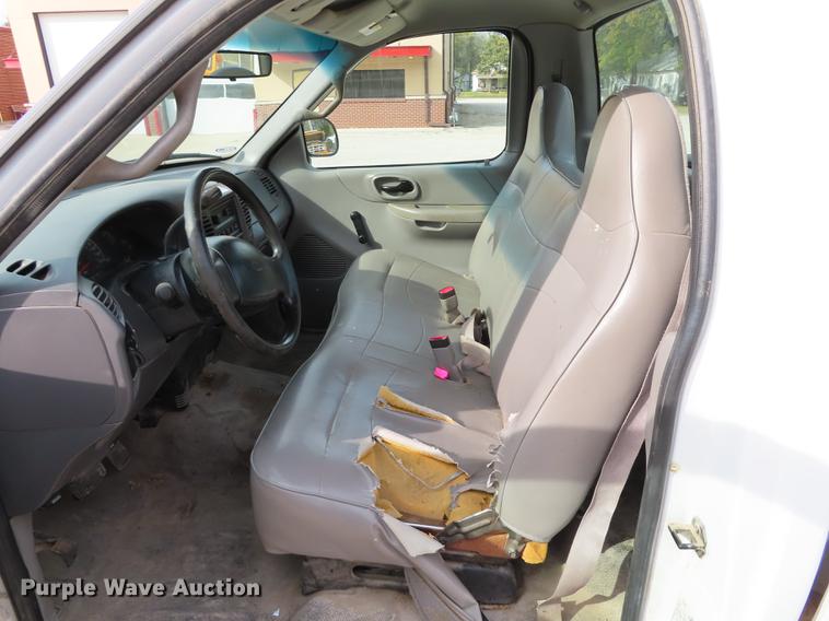 image for item DF1271 2000 Ford F150 pickup truck