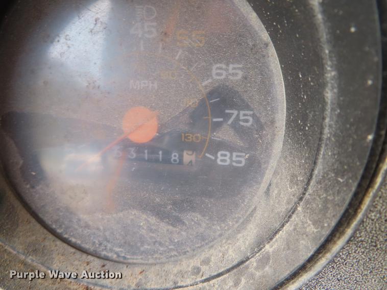 image for item DF1272 1988 GMC C6000 dump truck