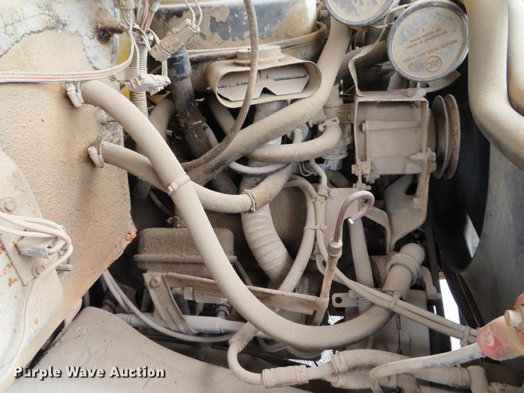 image for item DF1272 1988 GMC C6000 dump truck