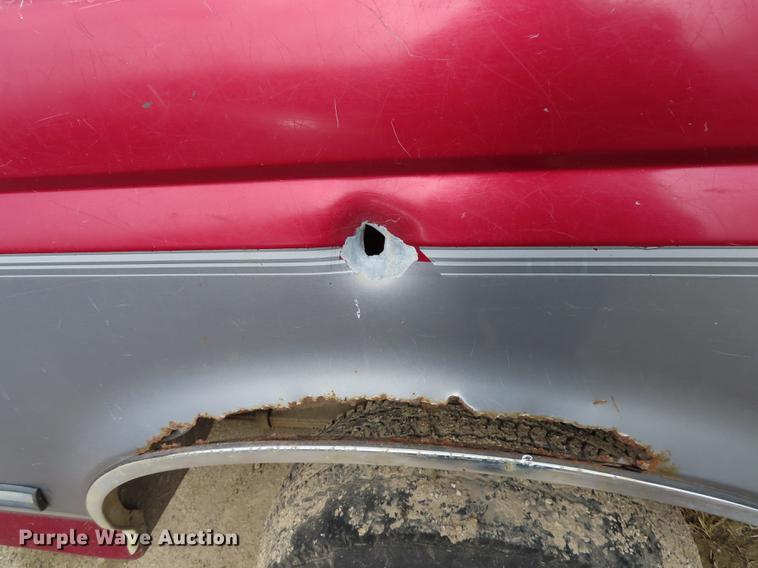 image for item DF1276 1995 Ford F150 SuperCab pickup truck