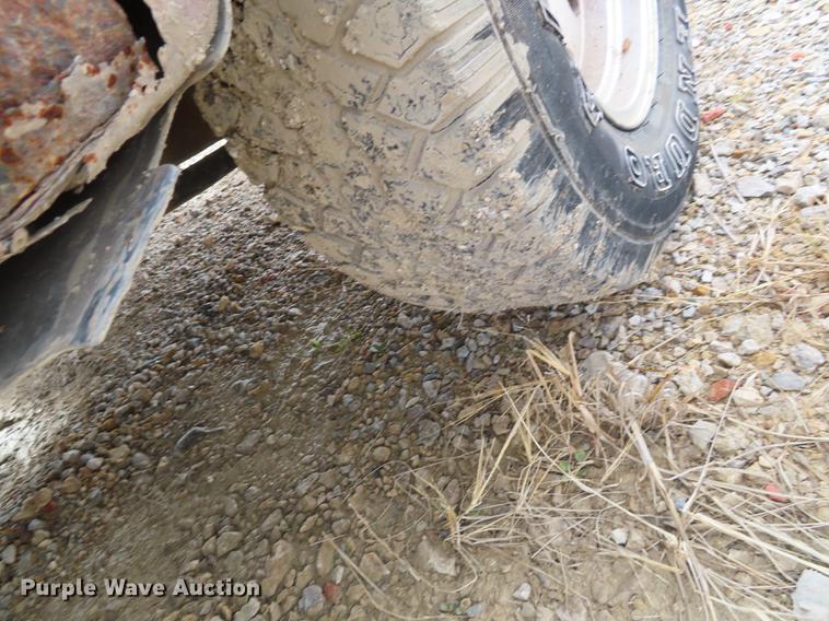 image for item DF1276 1995 Ford F150 SuperCab pickup truck