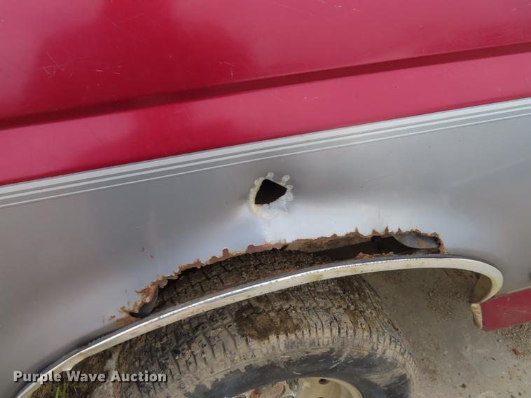 image for item DF1276 1995 Ford F150 SuperCab pickup truck