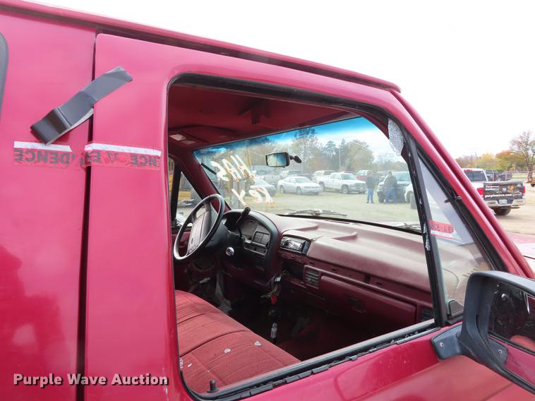 image for item DF1276 1995 Ford F150 SuperCab pickup truck