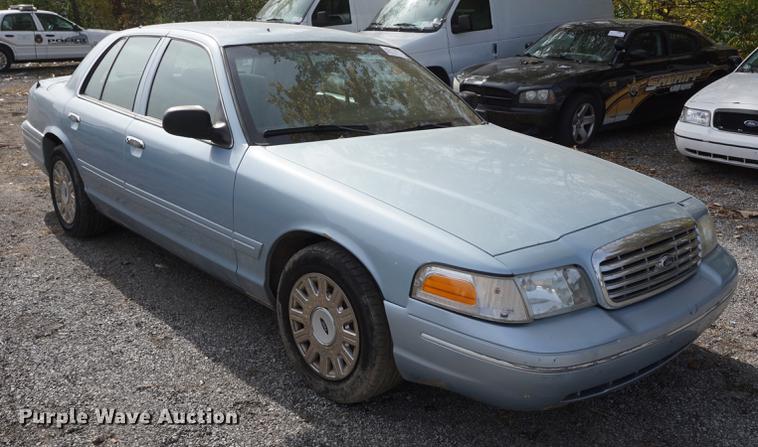 image for item DF1500 2005 Ford Crown Victoria Police Interceptor