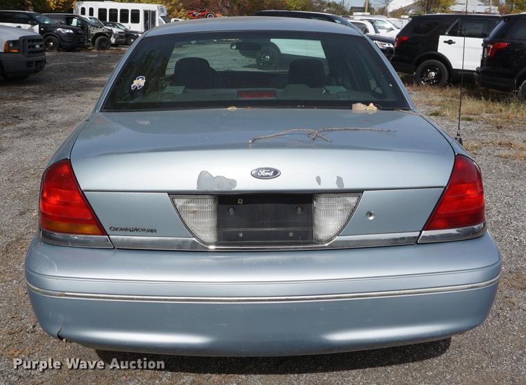image for item DF1500 2005 Ford Crown Victoria Police Interceptor
