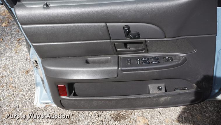 image for item DF1500 2005 Ford Crown Victoria Police Interceptor
