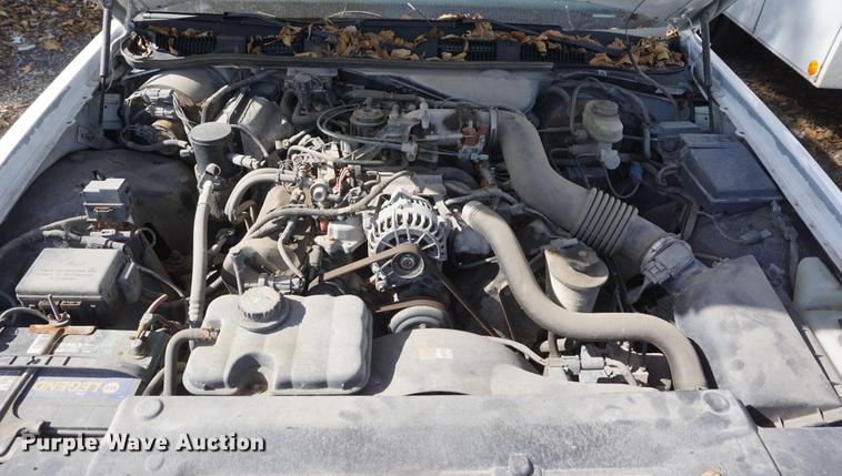 image for item DF1504 2000 Ford Crown Victoria Police Interceptor