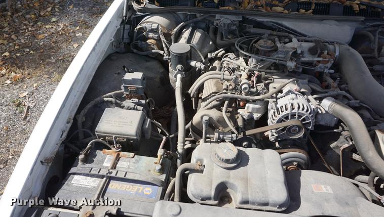 image for item DF1504 2000 Ford Crown Victoria Police Interceptor