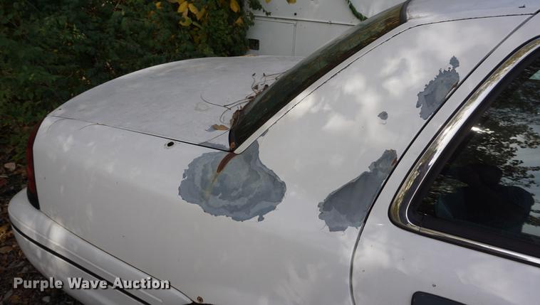 image for item DF1504 2000 Ford Crown Victoria Police Interceptor