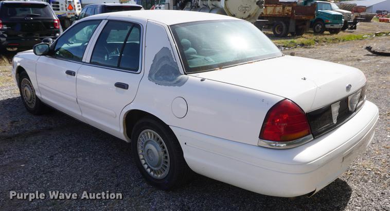 image for item DF1505 2002 Ford Crown Victoria Police Interceptor