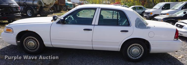 image for item DF1505 2002 Ford Crown Victoria Police Interceptor