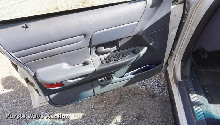 image for item DF1505 2002 Ford Crown Victoria Police Interceptor