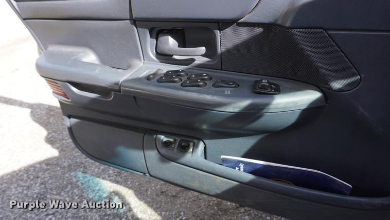 image for item DF1505 2002 Ford Crown Victoria Police Interceptor