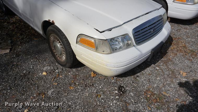 image for item DF1505 2002 Ford Crown Victoria Police Interceptor