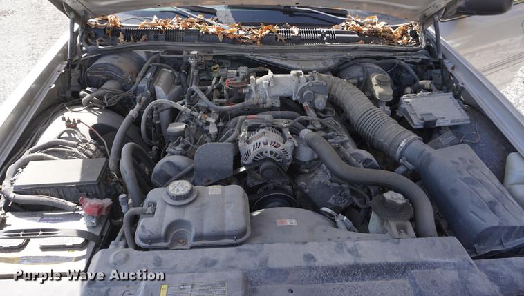 image for item DF1506 2005 Ford Crown Victoria Police Interceptor