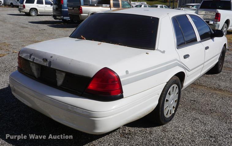 image for item DF1507 2008 Ford Crown Victoria Police Interceptor