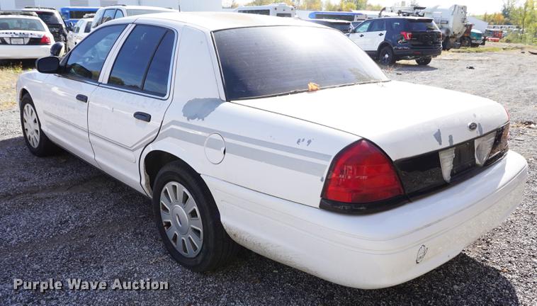 image for item DF1507 2008 Ford Crown Victoria Police Interceptor