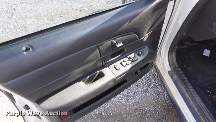 image for item DF1507 2008 Ford Crown Victoria Police Interceptor