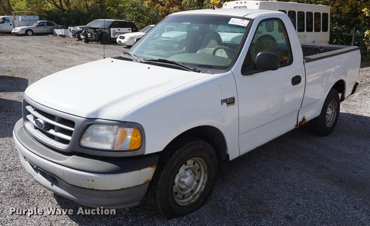 image for item DF1508 1999 Ford F150 pickup truck