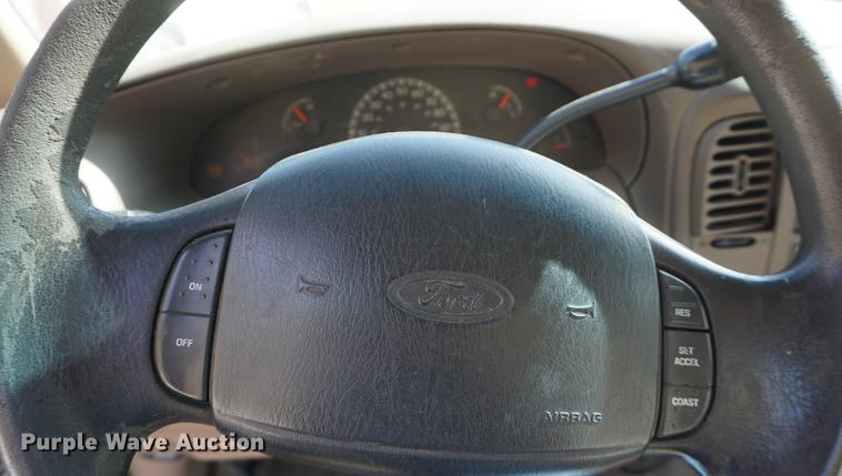 image for item DF1508 1999 Ford F150 pickup truck