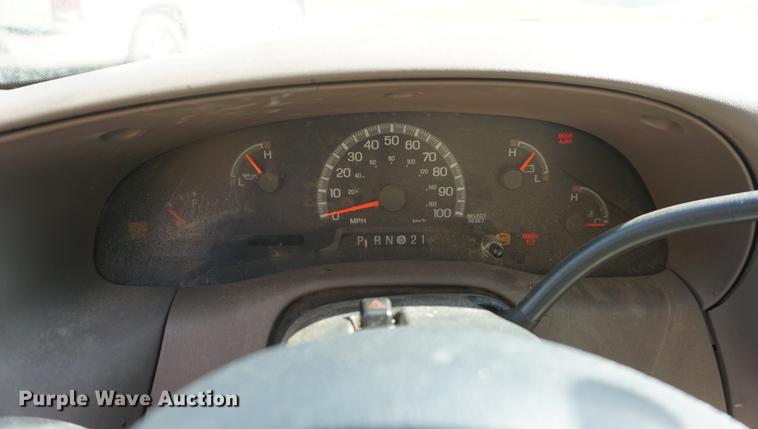 image for item DF1508 1999 Ford F150 pickup truck