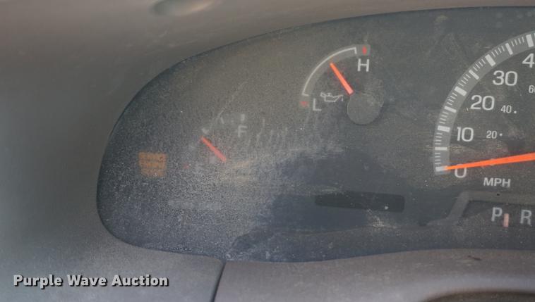 image for item DF1508 1999 Ford F150 pickup truck